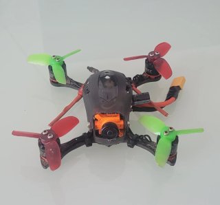 Dron FPV