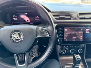 SKODA Superb Combi 2.0 TSI Scout 4x4 DSG 272Cv