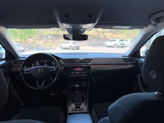 SKODA Superb Combi 2.0 TSI Scout 4x4 DSG 272Cv