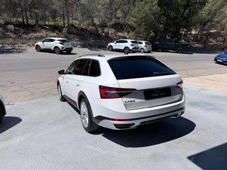 SKODA Superb Combi 2.0 TSI Scout 4x4 DSG 272Cv