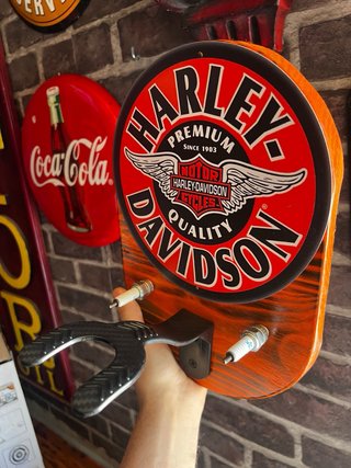 Cartel Harley Davidson para colgar casco