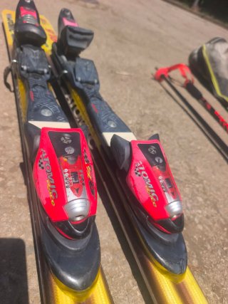 Pack sci Atomic Beta Race 9.16 (170 cm) + extra