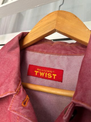 Chaqueta vaquera Twist burdeos