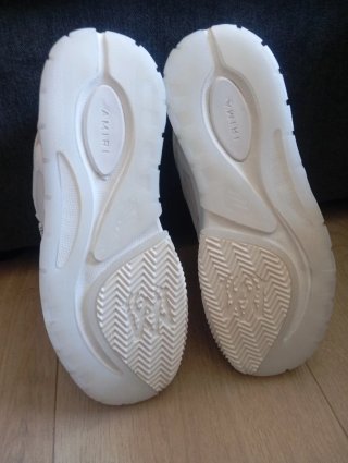 Zapatillas Amiri Beige y Blancas