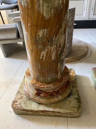 Columna Pedestal Vintage Ónix Multicolor