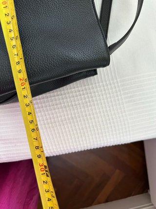 Bolso Guess Negro Juvenil