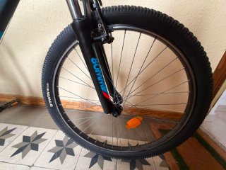 Bicicleta MTB BTWIN Negra