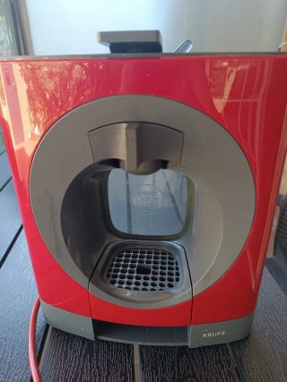Cafetera Dolce Gusto Krups Roja