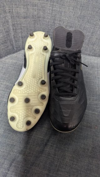 Botas originales de fútbol Puma King