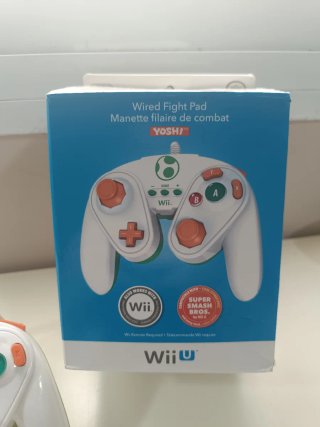 Mando Wii U Yoshi Wired Fight Pad