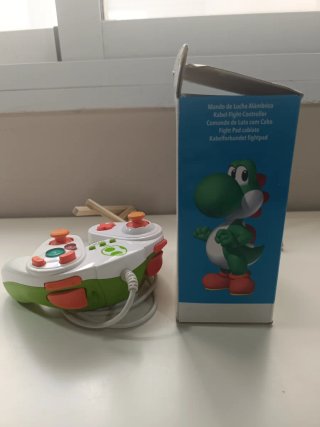 Mando Wii U Yoshi Wired Fight Pad