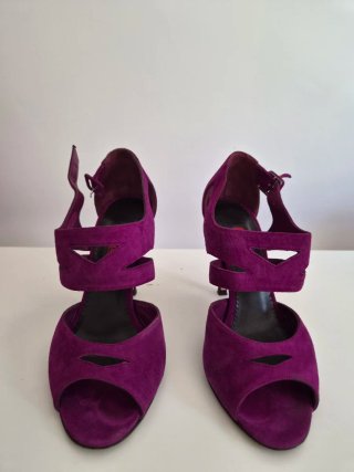 Zapatos de tacón morados Carolina Herrera