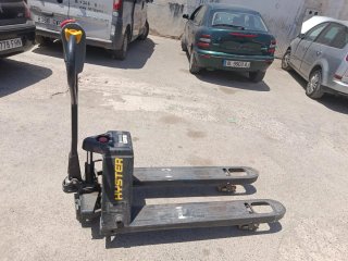 Transpaleta eléctrica Hyster Negra y Amarilla