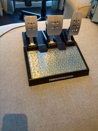 Pedales Thrustmaster T-LCM + T-Stand