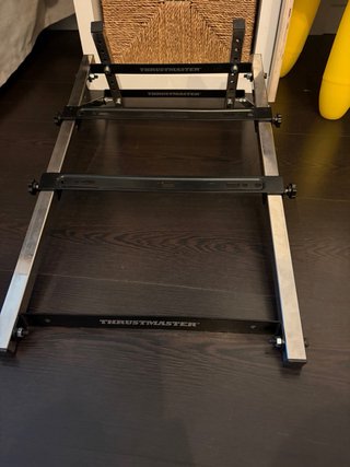 Pedales Thrustmaster T-LCM + T-Stand