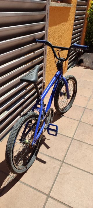 Bici BMX Azul