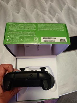 Mando Xbox Carbon Black