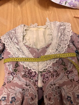Traje de Fallera con dos pares de zapatos 34-36