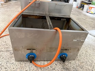 Freidora a gas industrial