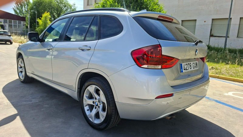BMW X1 xDrive 20dA (E84) 2010, foto 4
