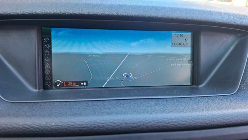 BMW X1 xDrive 20dA (E84) 2010, foto 13