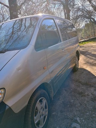 Hyundai H-1 2003