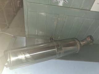 Contrapesos y silenciador BMW F800ST