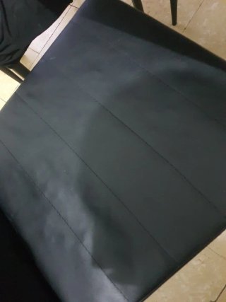 Mesa de cristal con 4 sillas