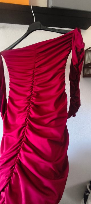 Vestido rojo ajustado manga larga