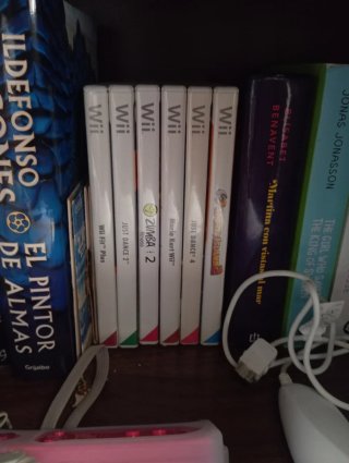 Nintendo Wii + 4 mando+ HDMI adaptadr+ Juegos