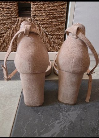 Zapatos de fiesta beige tacón 37
