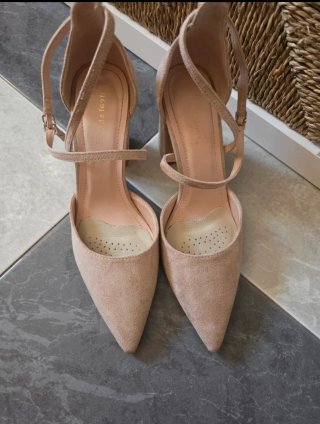 Zapatos de fiesta beige tacón 37