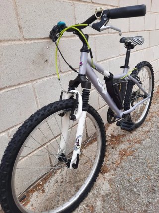 Bicicleta Montaña 24 Gris