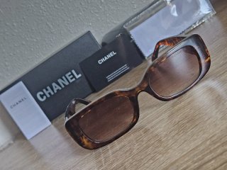 Gafas de Sol Chanel Tortoise & Gold