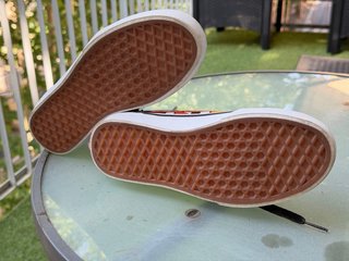 Scarpe Vans con fiamme e scacchi
