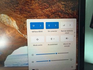 Portátil Lenovo i7 8550u 12GB RAM DDR 4 250GB M.2
