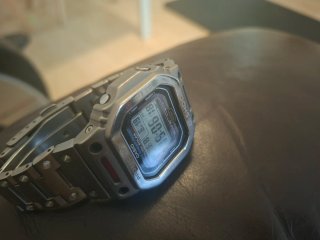 Casio G-Shock G-M5600 E Solar