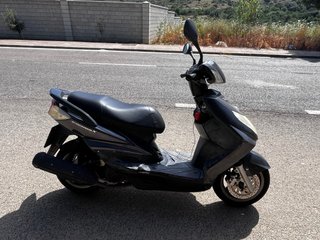 Yamaha Cygnus X 125cc Scooter