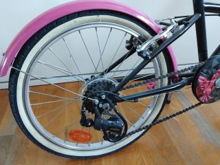 Bicicleta infantil B'TWIN rosa y azul 22 pulgadas