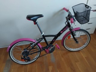 Bicicleta infantil B'TWIN rosa y azul 22 pulgadas