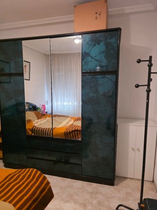 Mueble de salón modular blanco ynegro todo por 250