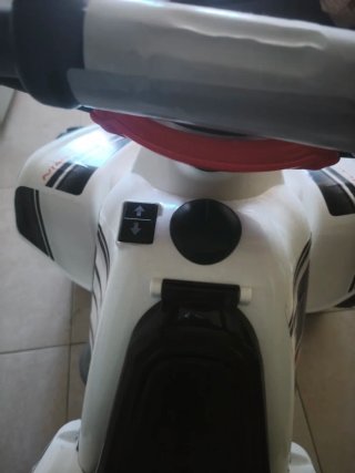 Quad eléctrico infantil Mercedes-Benz