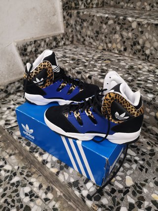 Zapatillas Adidas GLC Talla 40 2/3 Nuevas