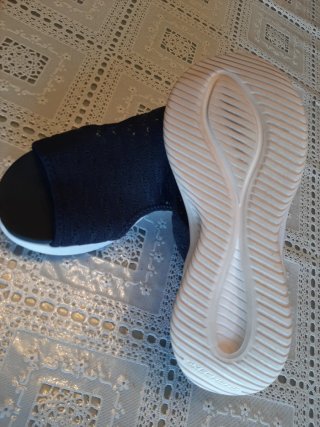Sandalias Skechers Slip-Ins Hands Free Azul N.38