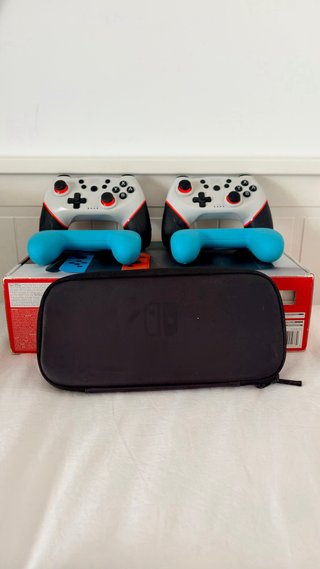 Nintendo Switch + Accesorios