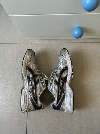 Asics Gel Kayano Scarpe da Corsa Argento
