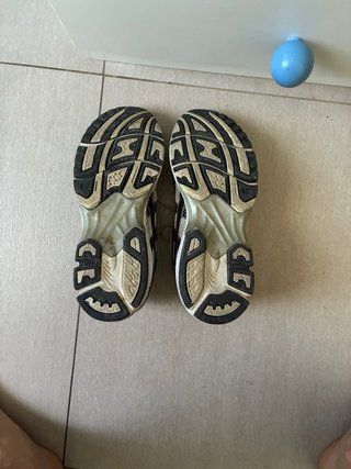 Asics Gel Kayano Scarpe da Corsa Argento