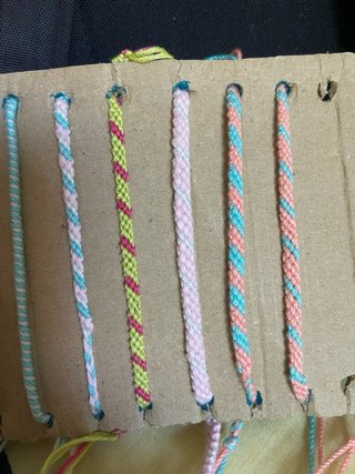 Pulseras hilo hechas a mano ideal para regalo
