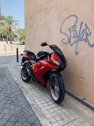 Yamaha TZR Roja