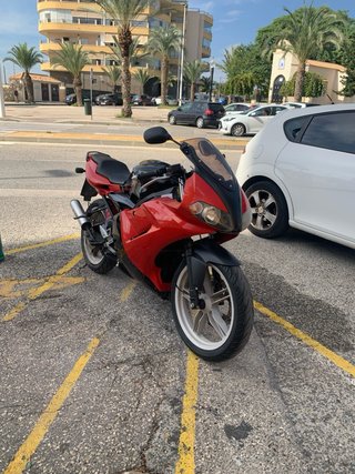 Yamaha TZR Roja